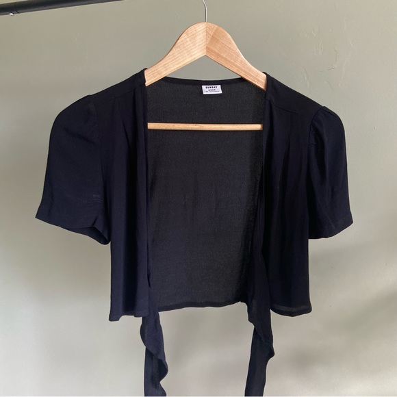 SUNDAY BEST WRAP TOP, Size XS - Picture 2 of 8